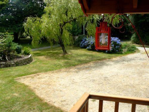 La Cle Des Roulottes Hotel Pluvigner Exterior foto