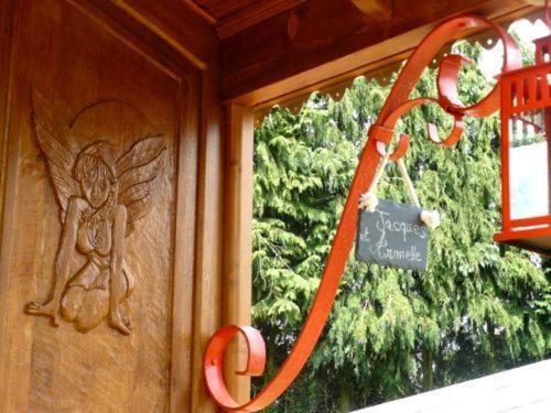 La Cle Des Roulottes Hotel Pluvigner Exterior foto